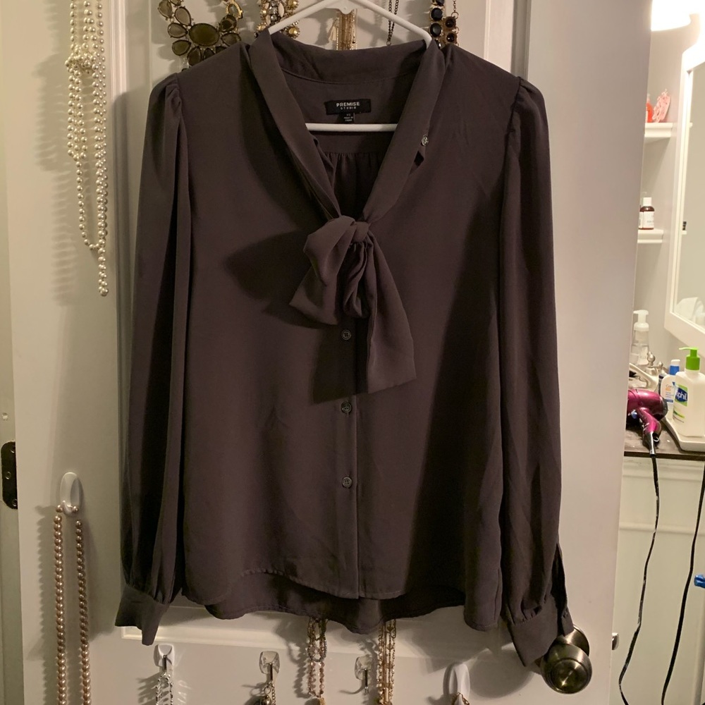Blouse with bow